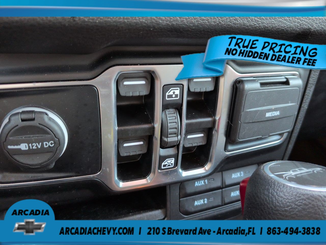 Used 2024 Jeep Gladiator Sport AWD/4WD image 23