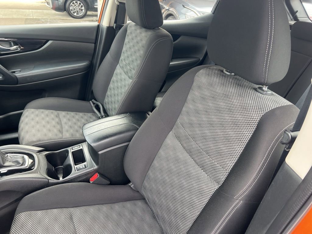 Used 2020 Nissan Rogue Sport SV w/ All-Weather Package image 5