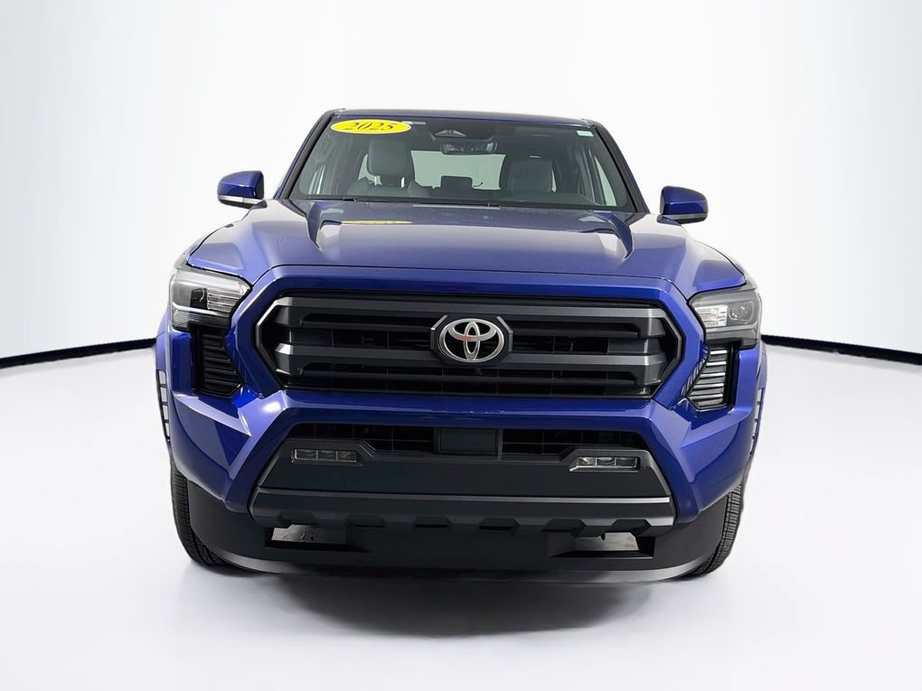 Used 2025 Toyota Tacoma SR5 AWD/4WD image 2