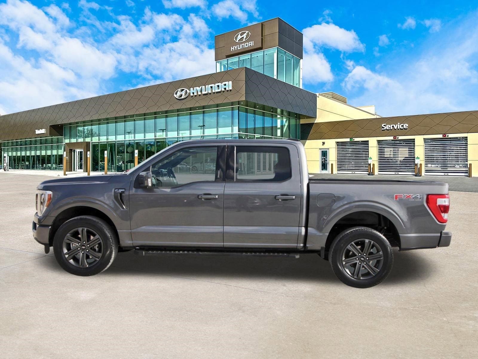 Used 2023 Ford F150 Lariat w/ Equipment Group 502A High image 9