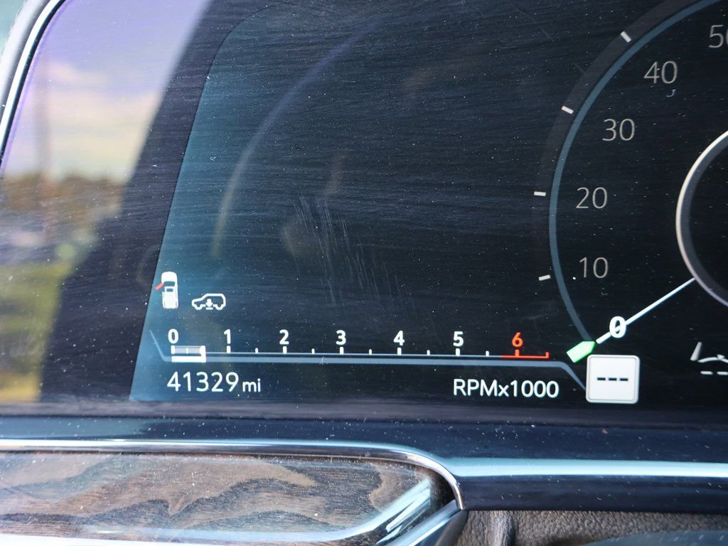 Used 2021 Cadillac Escalade Premium Luxury Platinum image 50