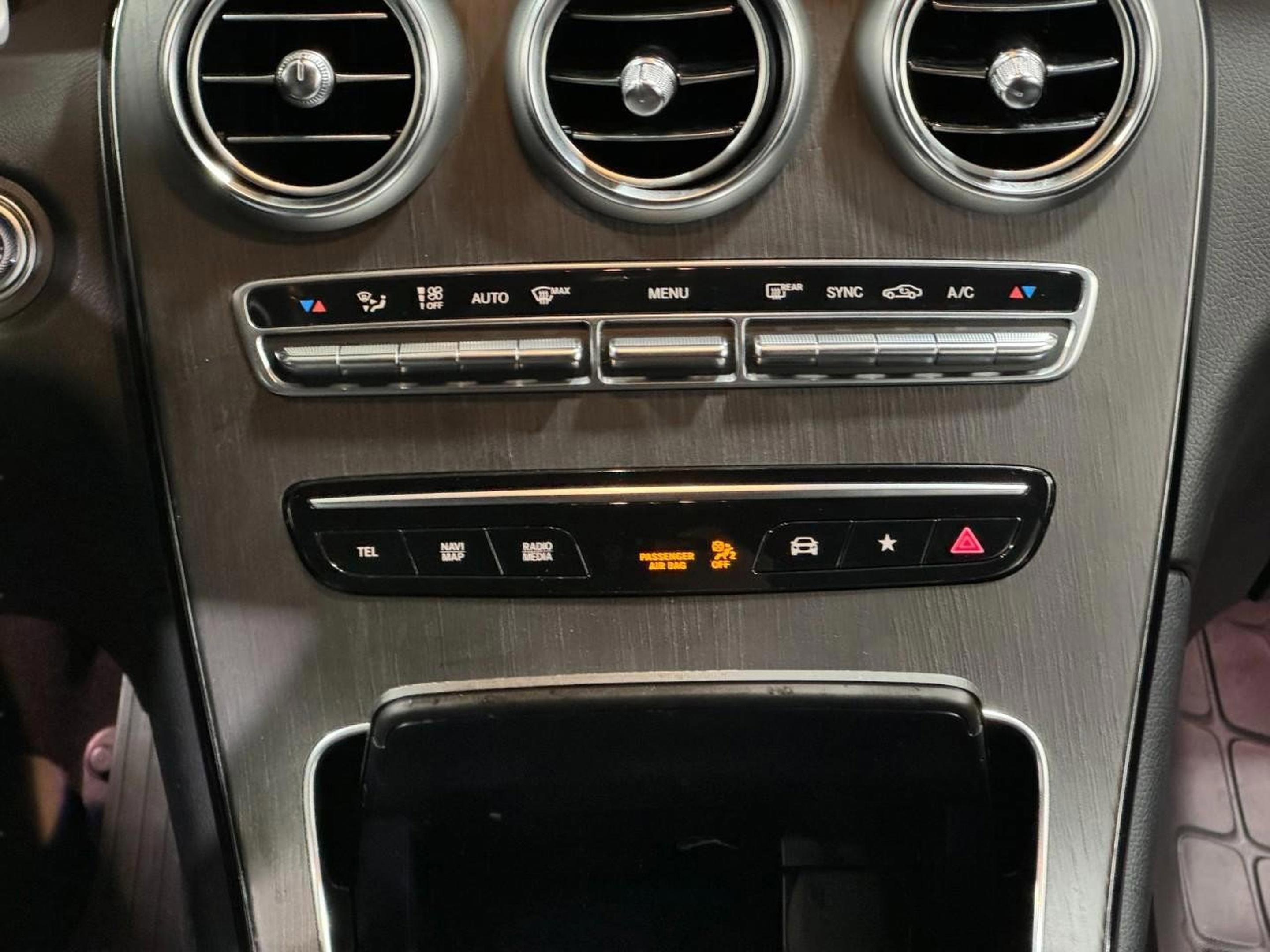 Used 2022 Mercedes-Benz GLC 300 4MATIC image 14