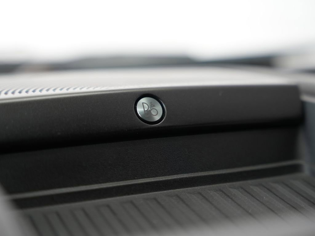 Used 2020 Ford F150 Raptor w/ Equipment Group 802A Luxury image 20