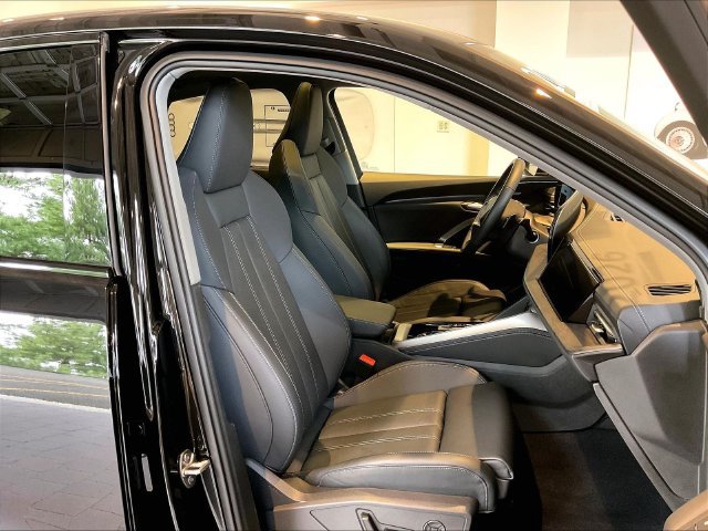 Used 2026 Audi Q5 Premium Plus AWD/4WD image 17