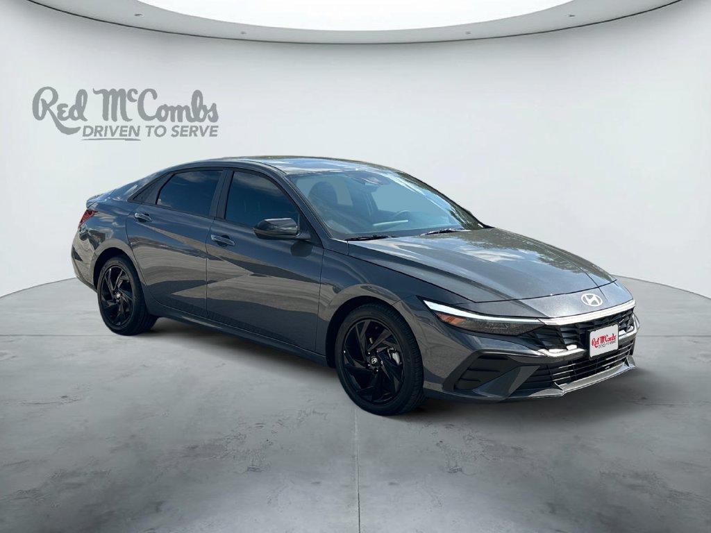 New 2026 Hyundai Elantra SEL Sport FWD image 3