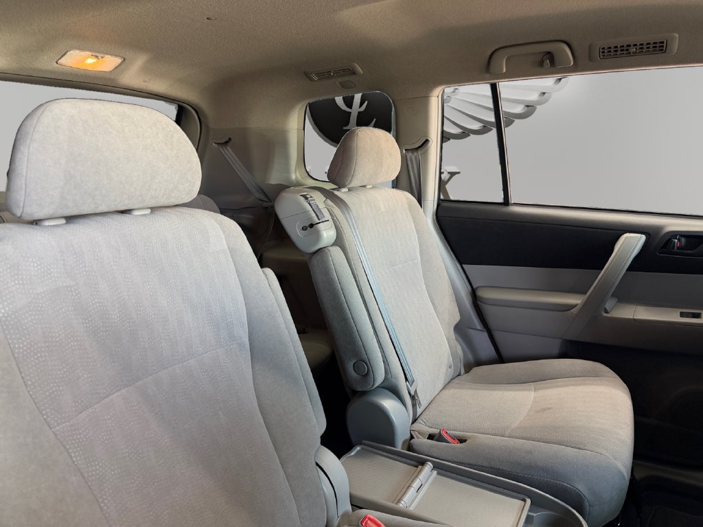 Used 2011 Toyota Highlander 2WD image 25