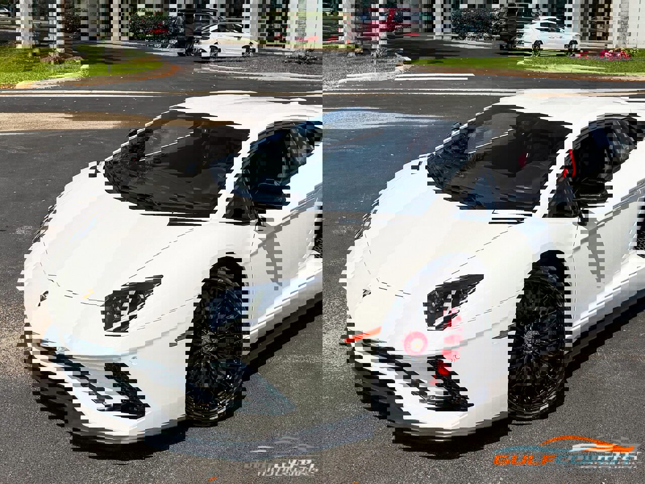 Used 2017 Lamborghini Aventador S image 11