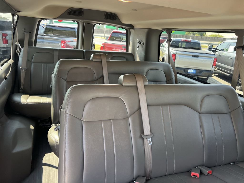 Used 2023 Chevrolet Express 3500 LS image 21