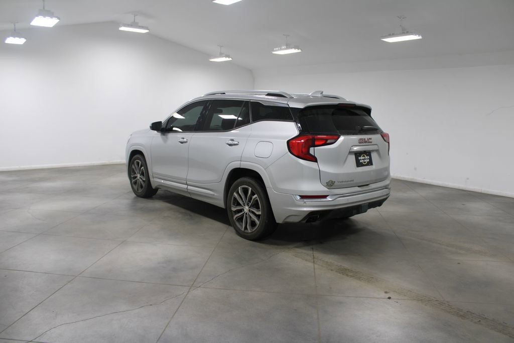 Used 2018 GMC Terrain Denali w/ Comfort Package image 7