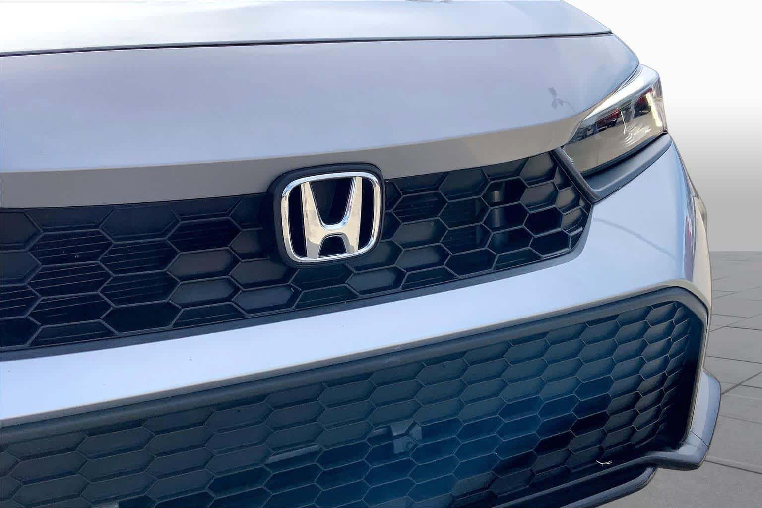 Used 2025 Honda Civic Sport image 30