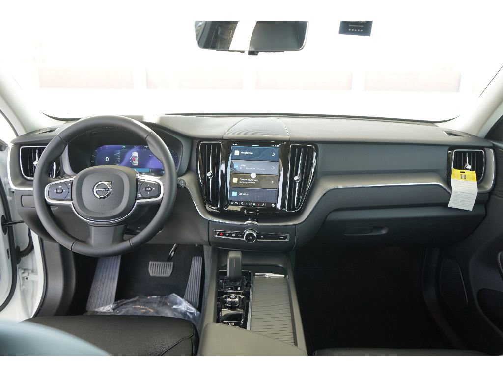 New 2025 Volvo XC60 B5 Core w/ Climate Package image 22