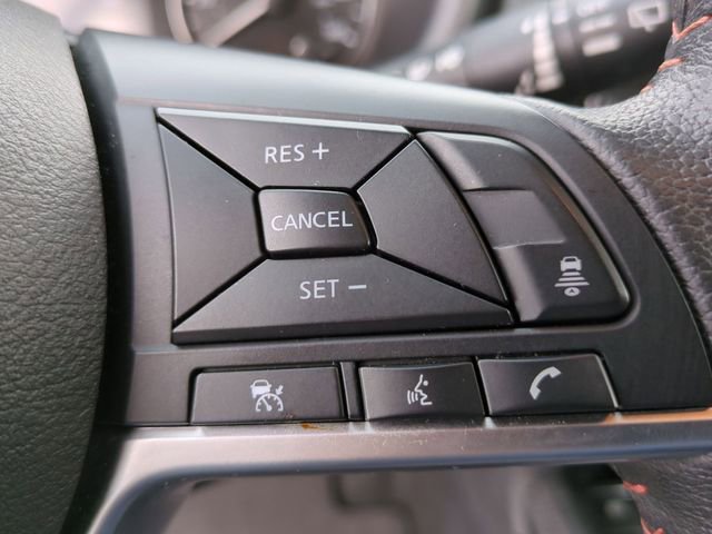 Used 2024 Nissan Kicks SR image 11