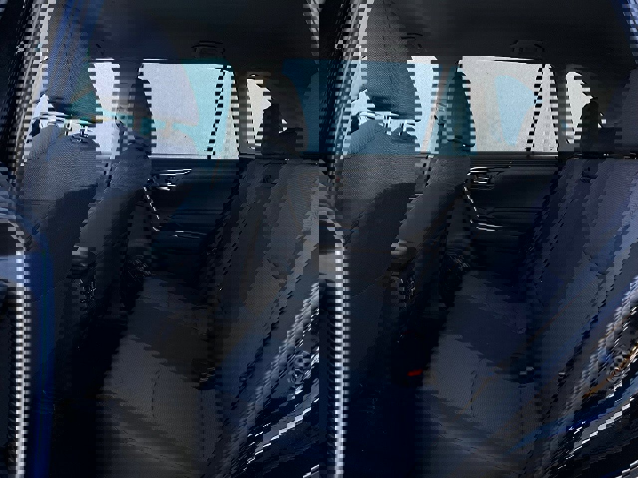 Used 2025 Toyota RAV4 XLE image 12
