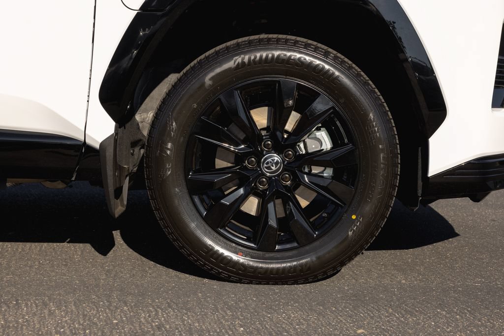 Used 2026 Toyota RAV4 SE AWD/4WD image 4