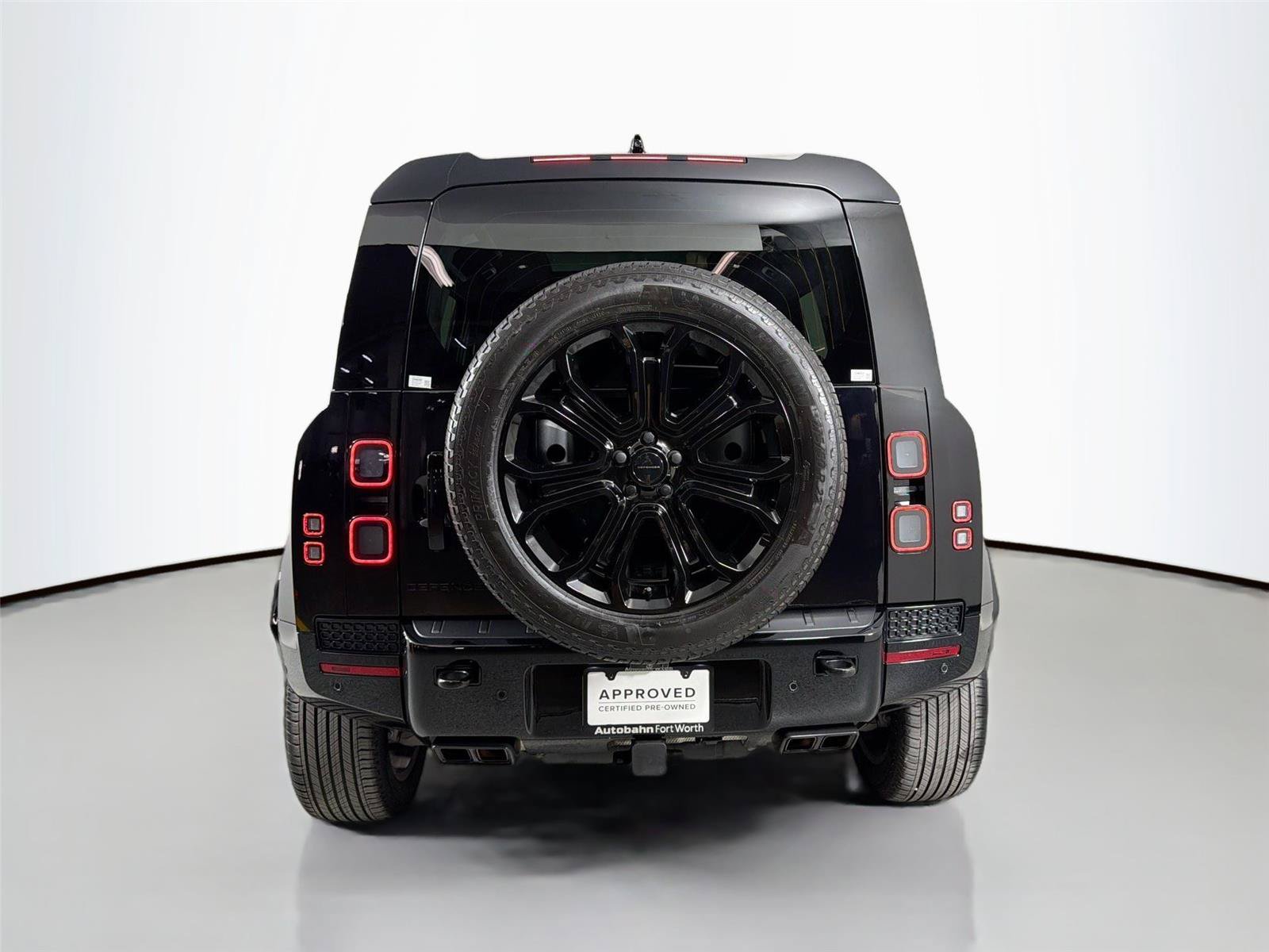 Certified 2026 Land Rover Defender 110 OCTA AWD/4WD image 6