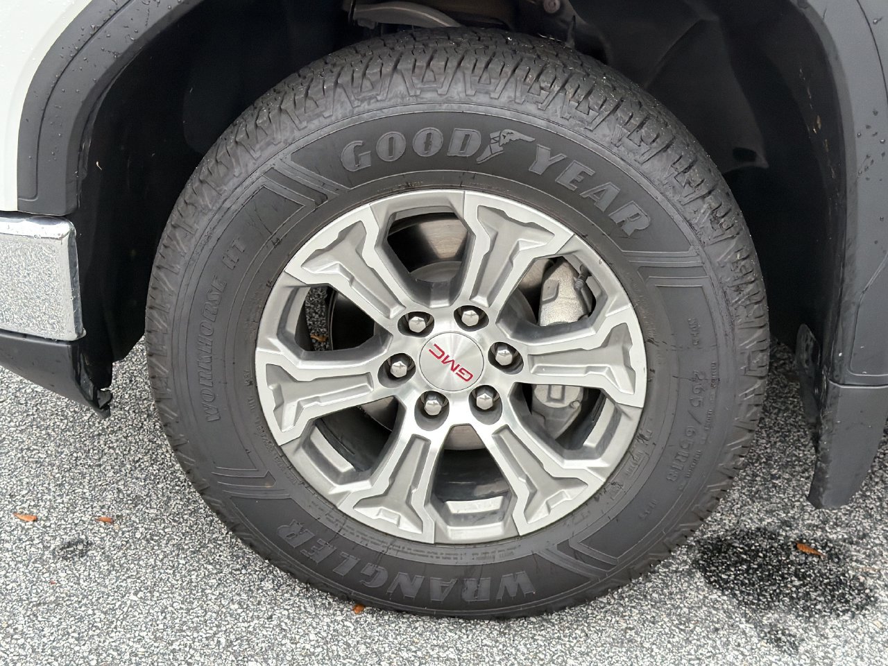 Used 2025 GMC Sierra 1500 SLT RWD image 30