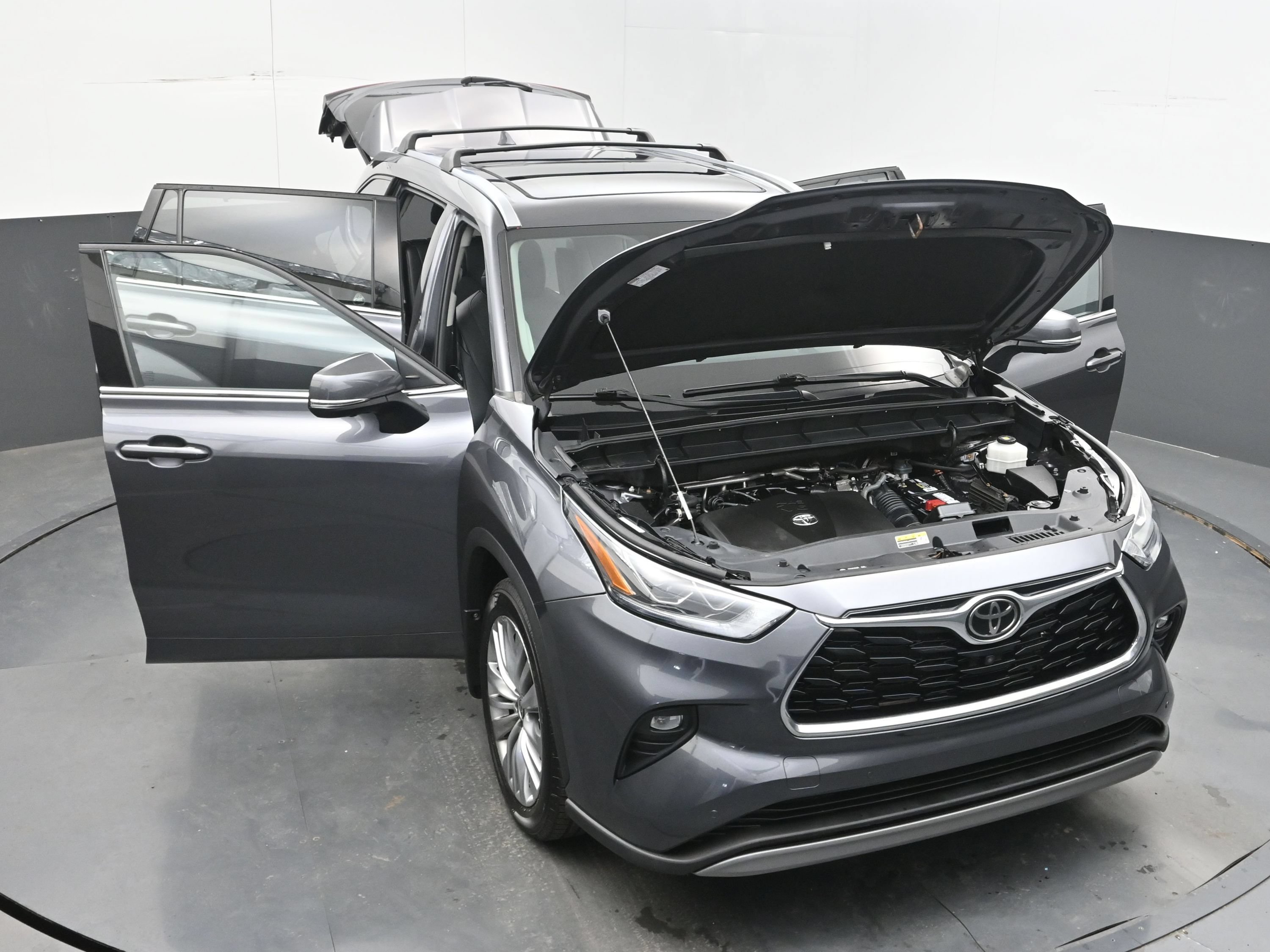 Used 2022 Toyota Highlander Platinum AWD/4WD image 38