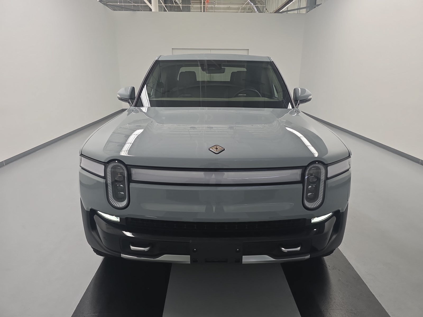 Used 2022 Rivian R1T Adventure AWD/4WD image 8