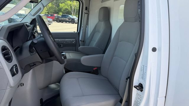New 2027 Ford E-350 and Econoline 350 Super Duty w/ Power Equipment Group RWD image 17
