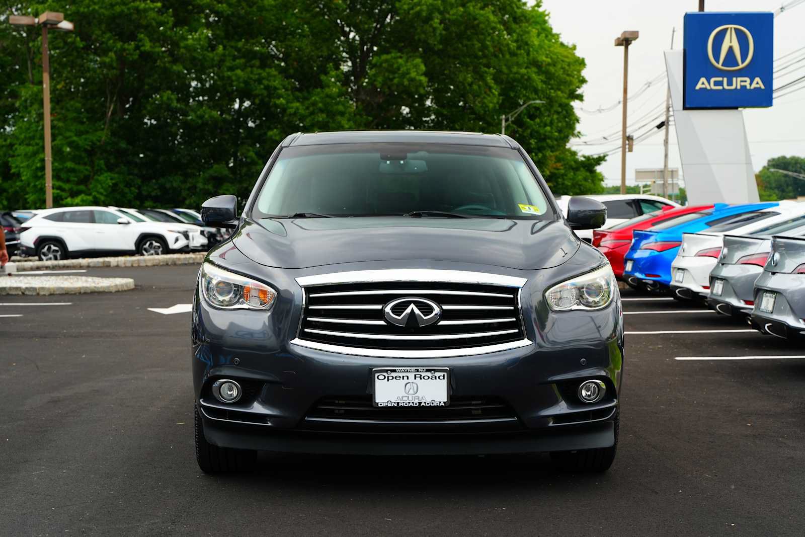 Used 2013 INFINITI JX35 AWD w/ Premium Pkg image 2