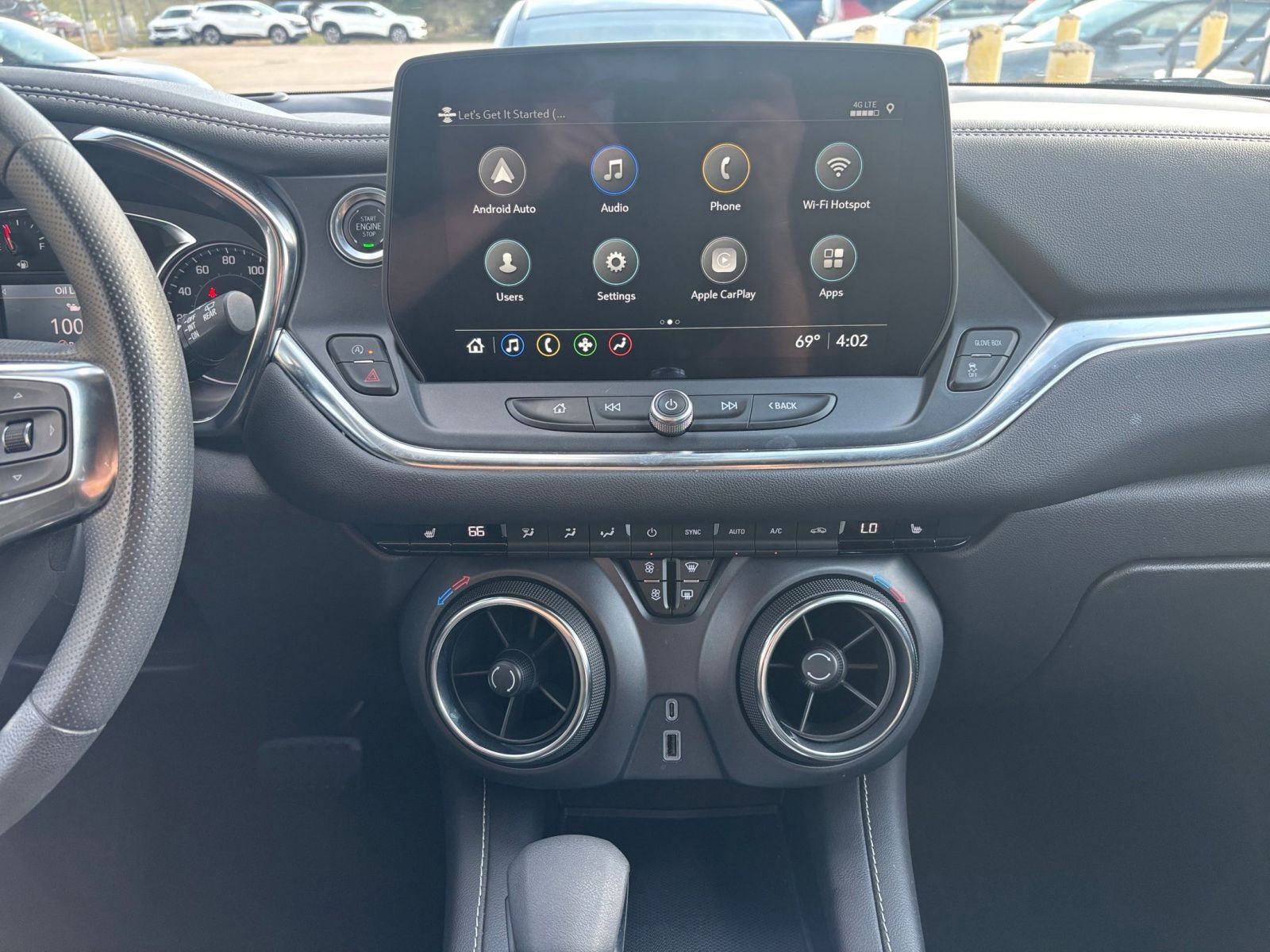 Used 2025 Chevrolet Blazer LT image 17