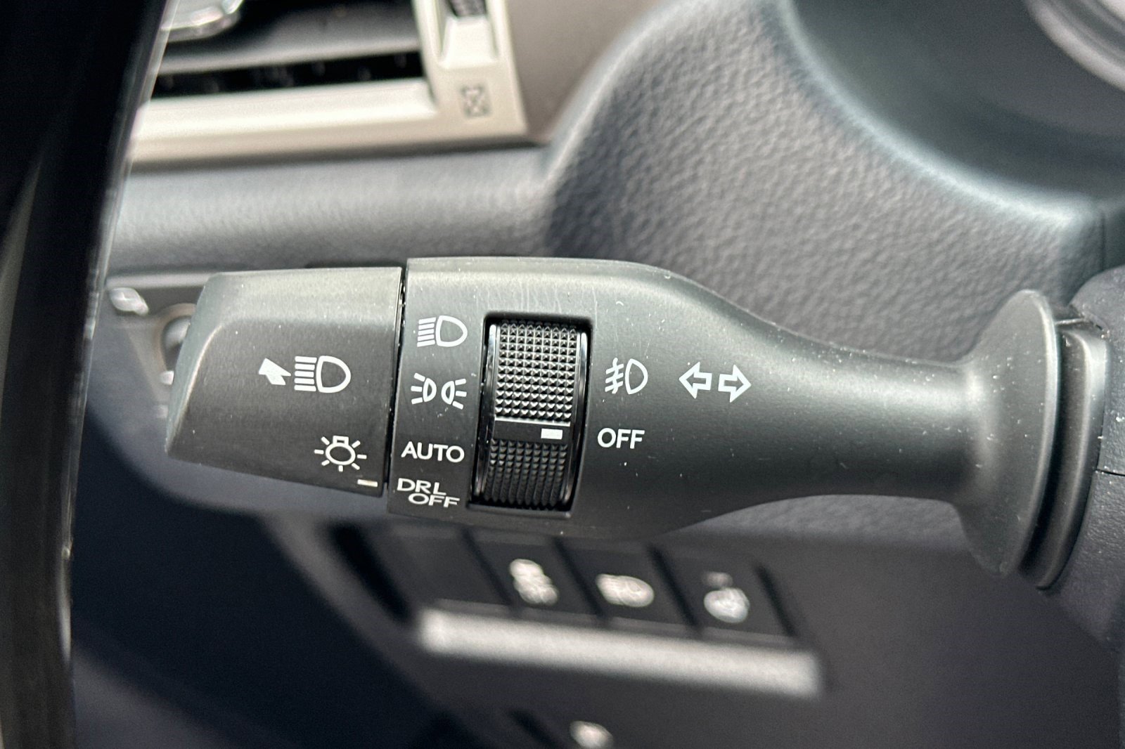 Used 2023 Lexus GX 460 Premium w/ Premium Package image 32