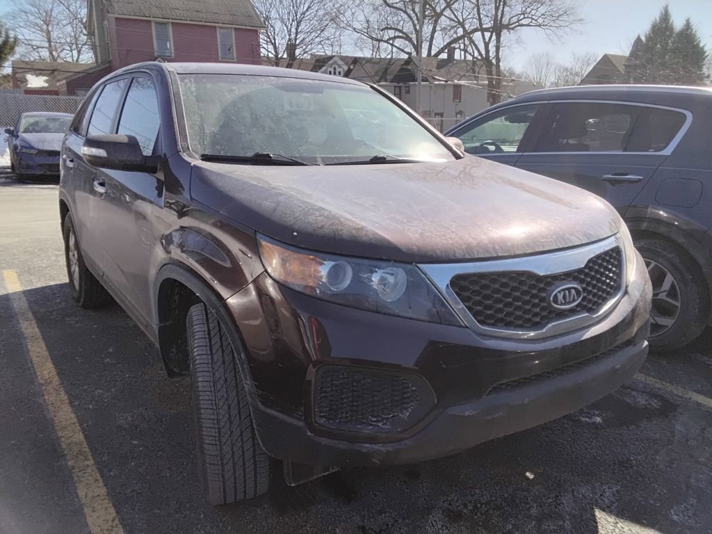 Used 2013 Kia Sorento LX image 2
