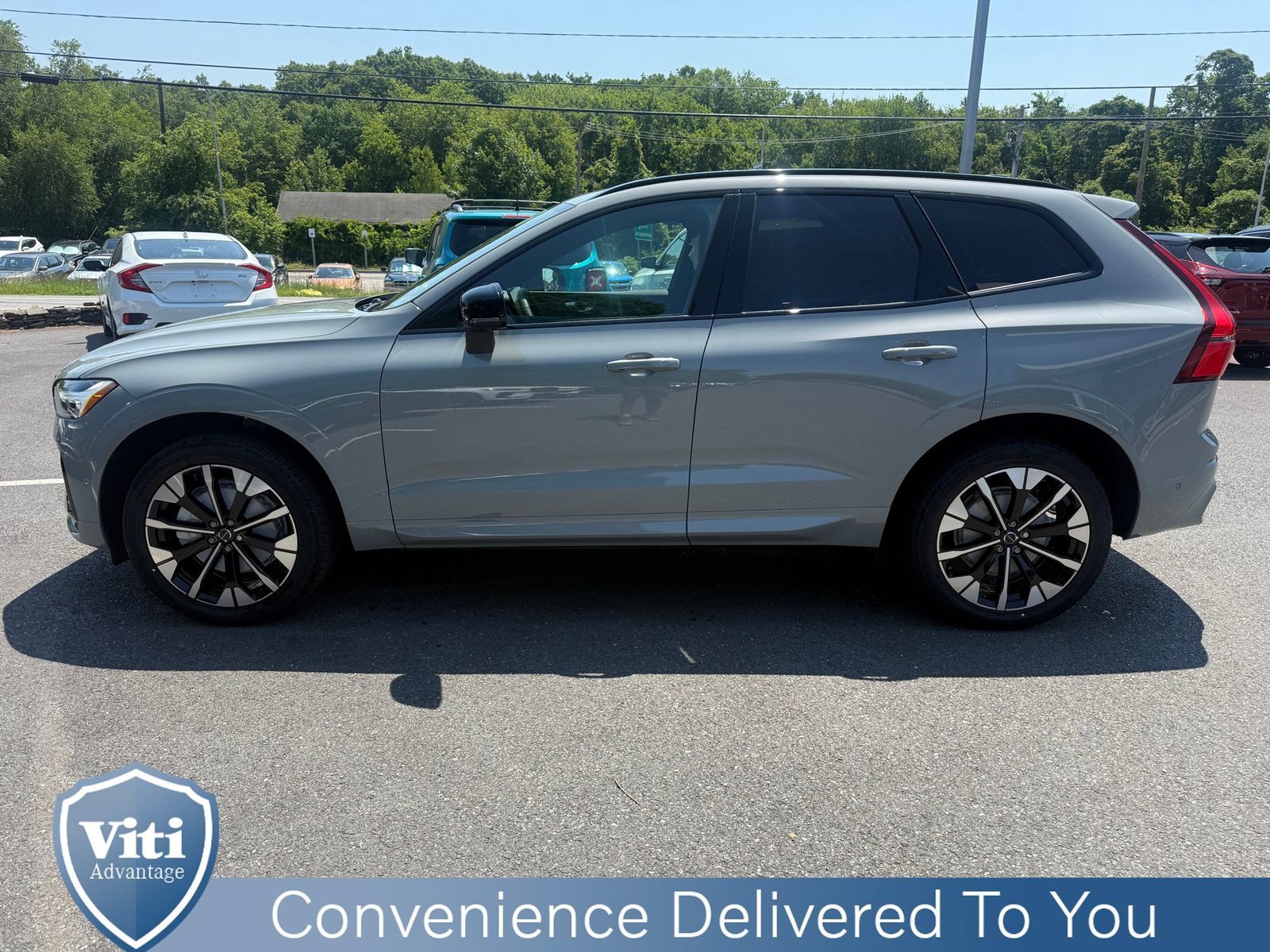 New 2026 Volvo XC60 B5 Plus w/ Protection Package Premier AWD/4WD image 5