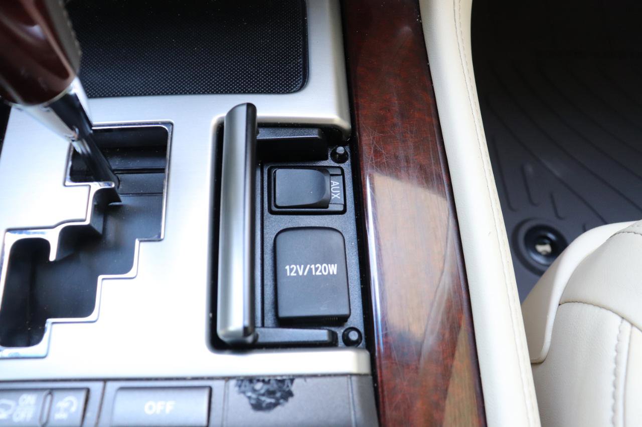 Used 2014 Lexus LX 570 4WD image 73