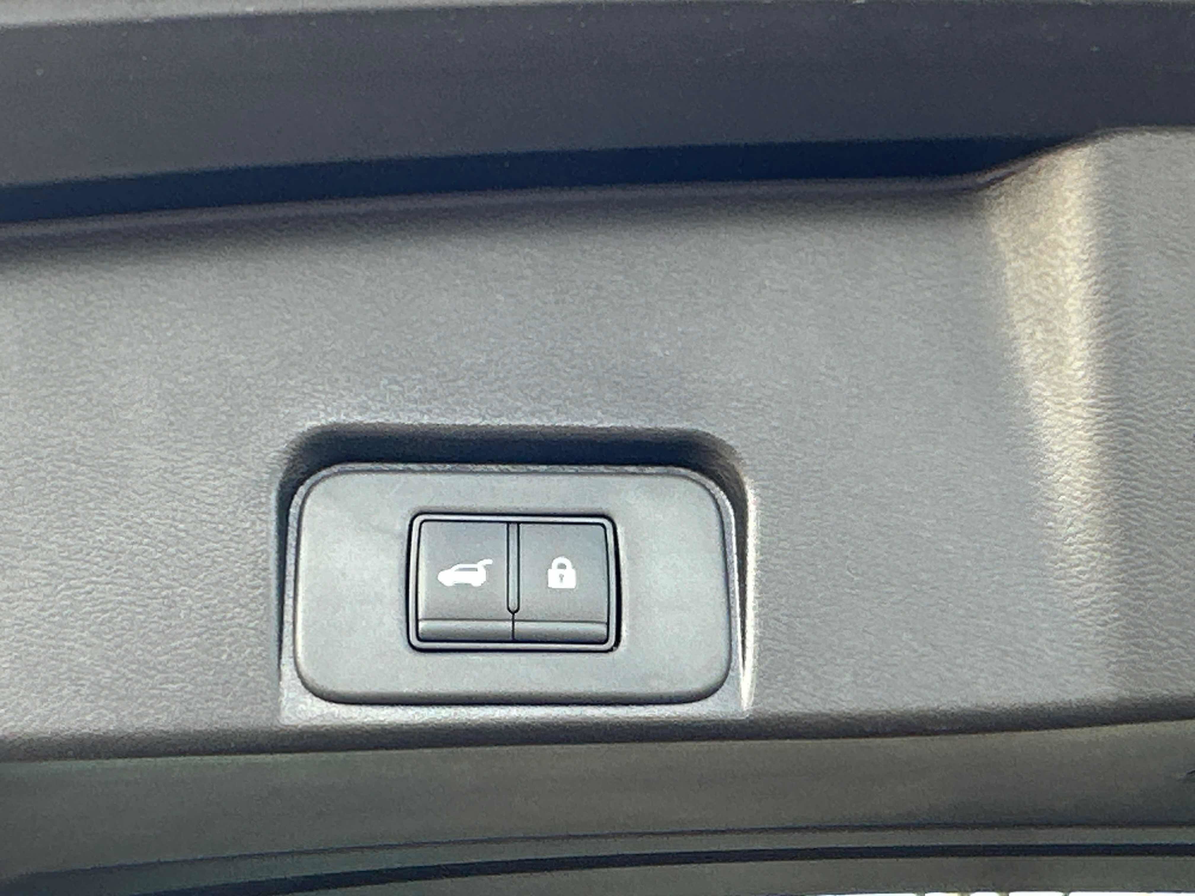 New 2026 Nissan Rogue SV w/ Cold Weather Package AWD/4WD image 18
