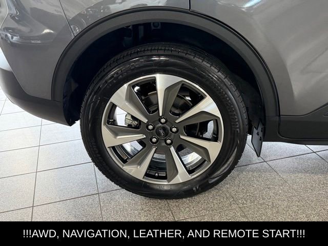 Used 2023 Ford Escape Platinum AWD/4WD image 11