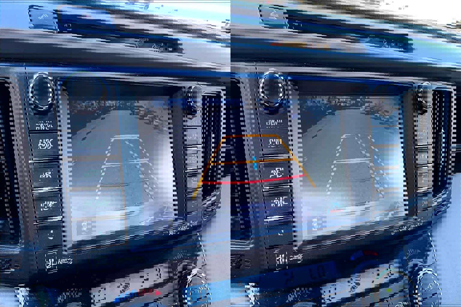 Used 2018 Toyota RAV4 Limited w/ Advanced Technology Package image 26