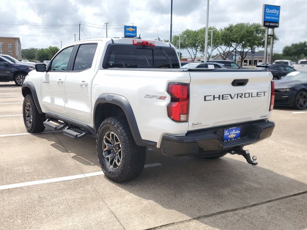 Used 2024 Chevrolet Colorado ZR2 w/ ZR2 Convenience Package III image 4