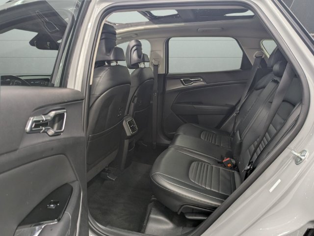 Used 2024 Kia Sportage SX AWD/4WD image 28