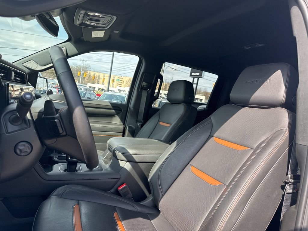 Used 2024 GMC Sierra 1500 AT4 w/ AT4 Premium Package image 18