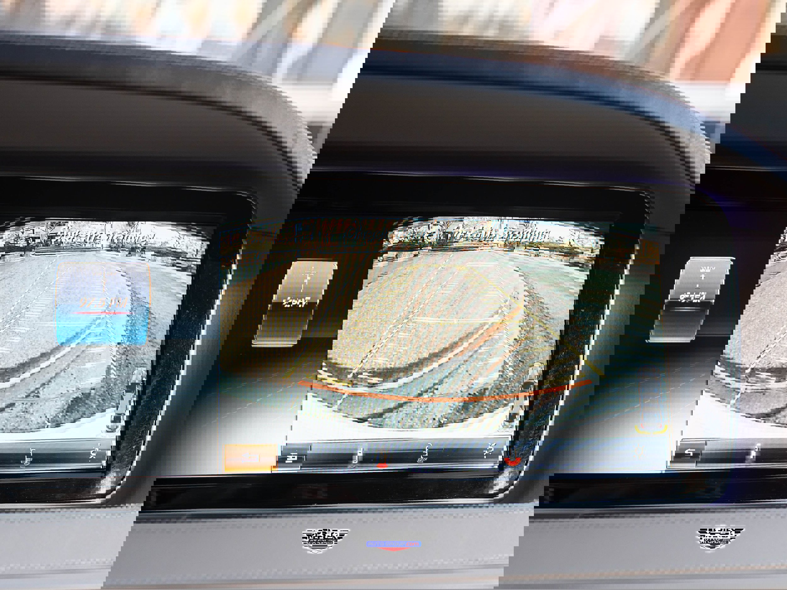 Used 2015 Mercedes-Benz S 550 Sedan w/ Premium 1 Package image 32