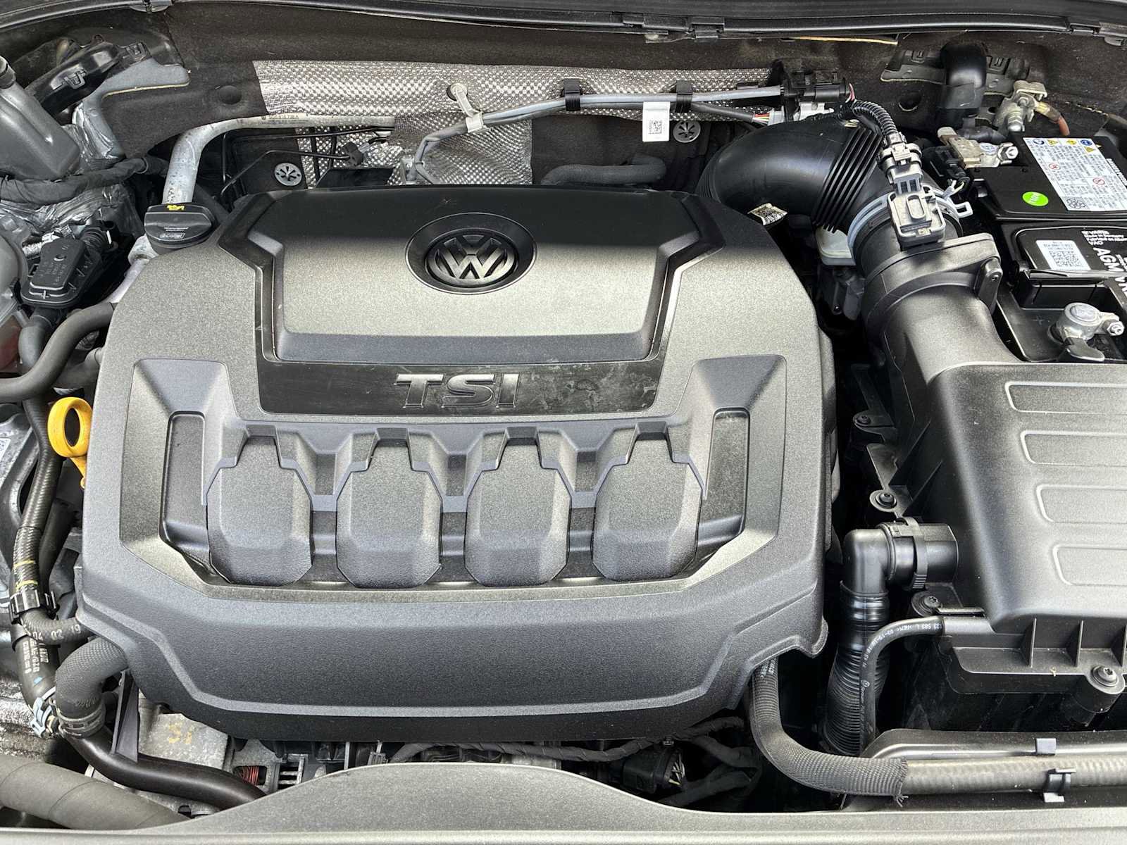 Used 2019 Volkswagen Tiguan SEL AWD/4WD image 18