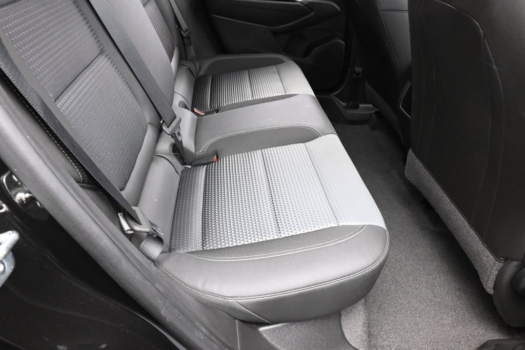 Used 2026 Chevrolet Trax LT FWD image 36