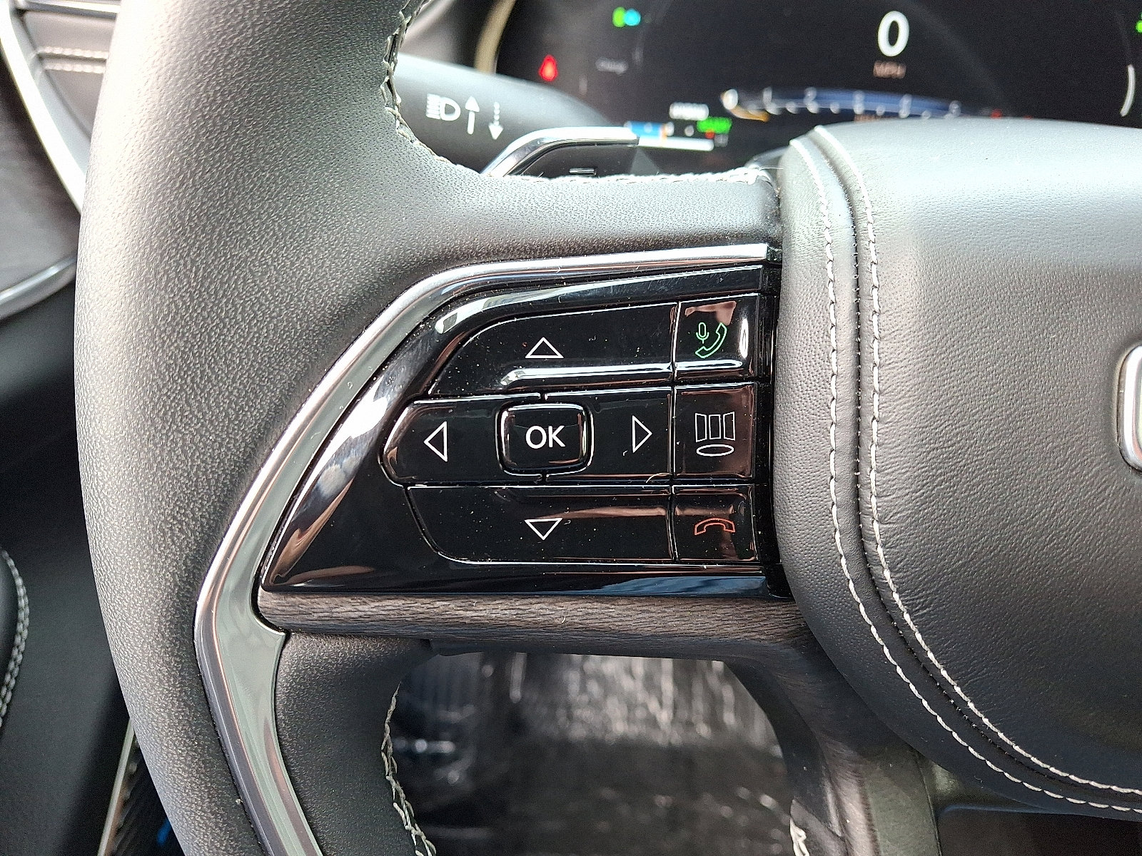 Used 2023 Jeep Grand Cherokee Overland w/ Luxury Tech Group IV image 25