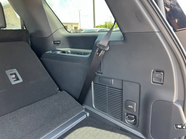 New 2027 Ford Expedition Platinum w/ Stealth Appearance Package RWD image 29