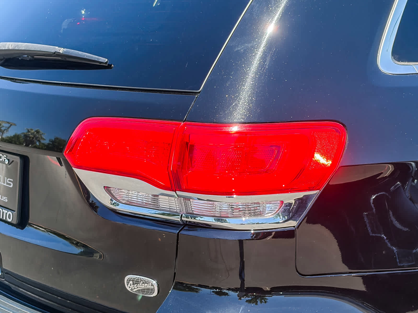 Used 2020 Jeep Grand Cherokee Overland AWD/4WD image 8