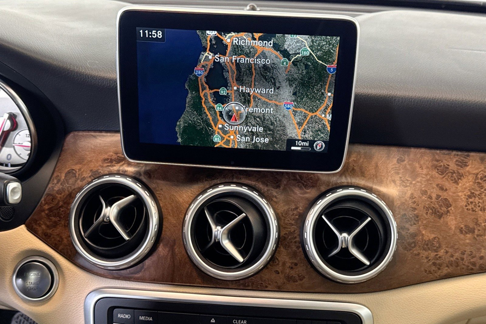 Used 2016 Mercedes-Benz GLA 250 GLA 250 image 13