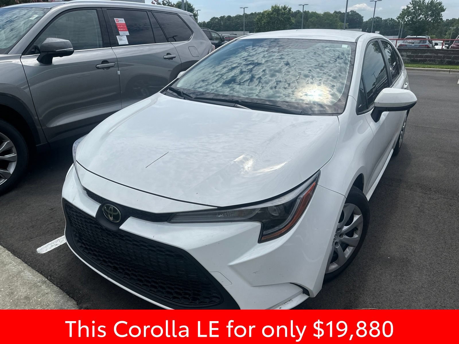 Used 2022 Toyota Corolla LE FWD image 16