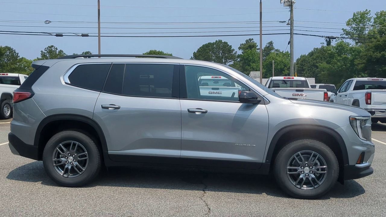 New 2025 GMC Acadia Elevation image 9