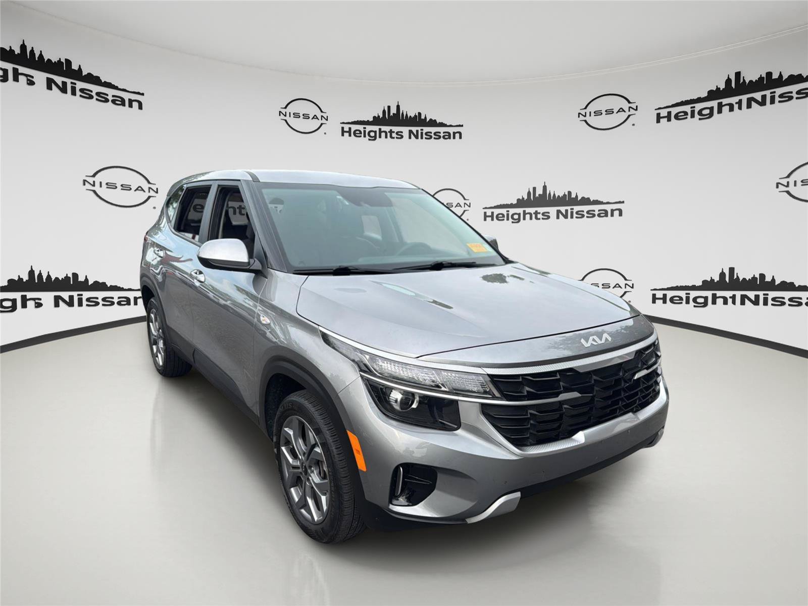 Used 2024 Kia Seltos LX AWD/4WD image 8