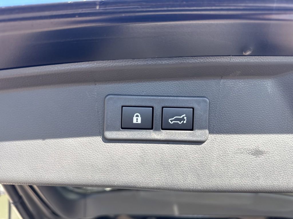 Certified 2025 Subaru Outback Limited w/ Tech Package 2 image 20