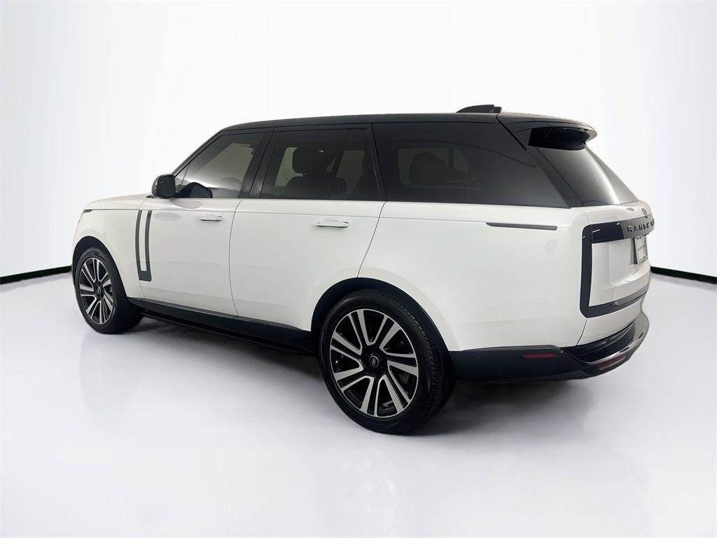 Certified 2023 Land Rover Range Rover SE image 7