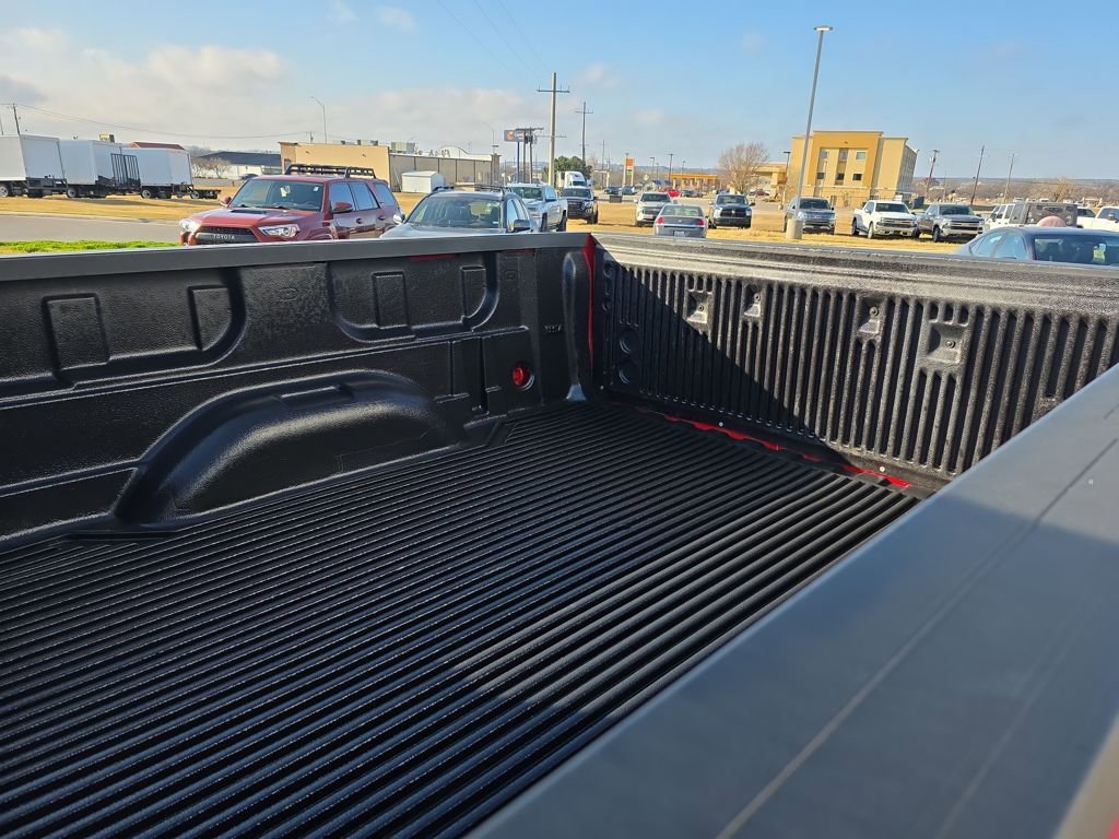 Used 2018 Chevrolet Silverado 1500 LT image 14