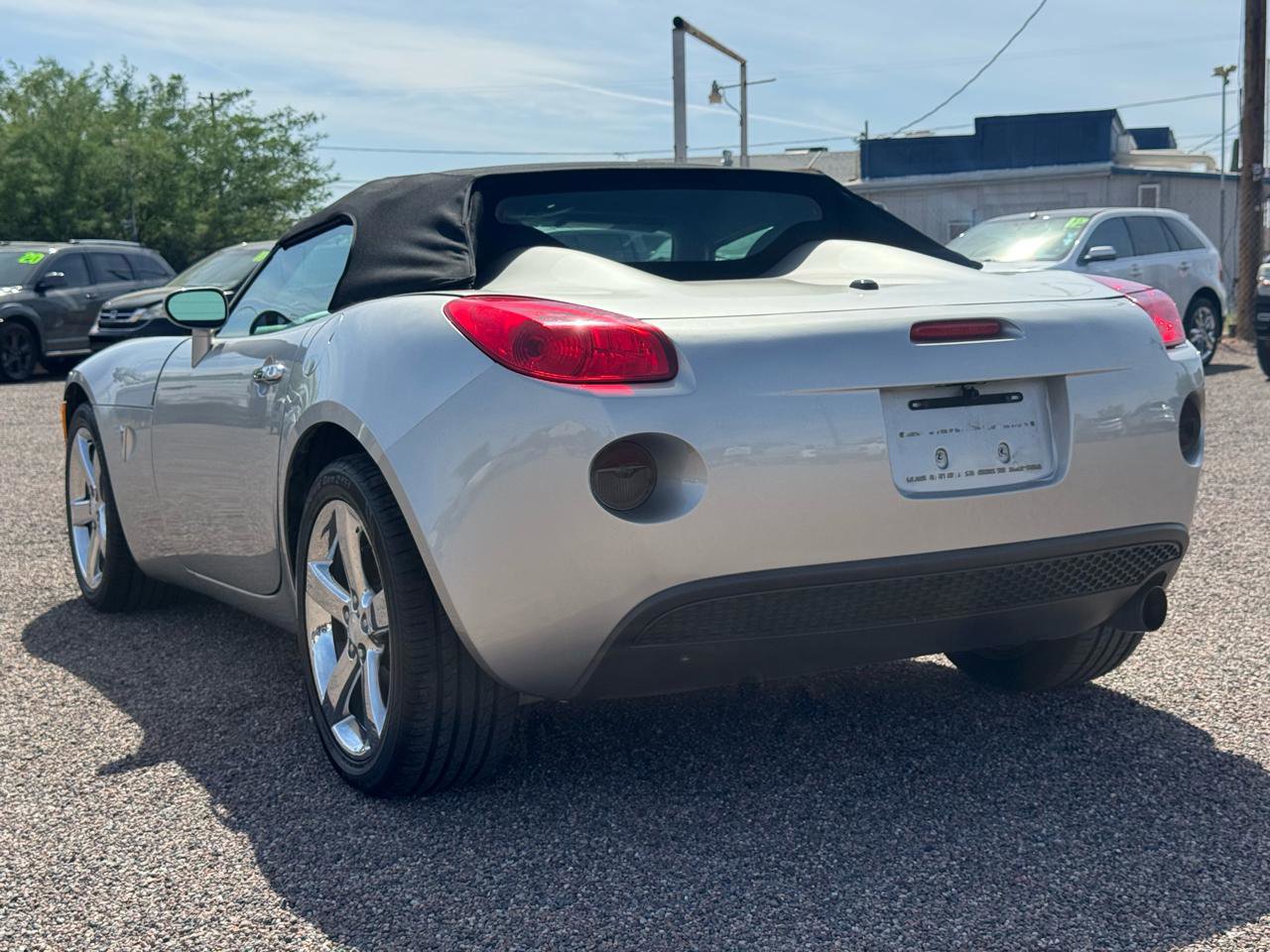 Used 2006 Pontiac Solstice Convertible w/ Premium Package RWD image 12