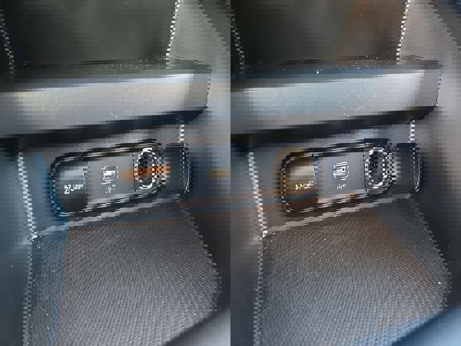 Certified 2024 Kia Soul LX w/ Option Group 015 image 28